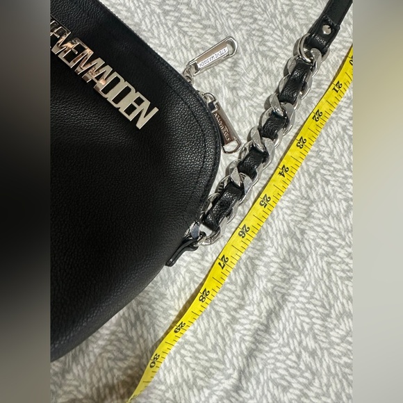 Steve Madden Black Dome Crossbody Bag with Silver Chain - Picture 5 of 6